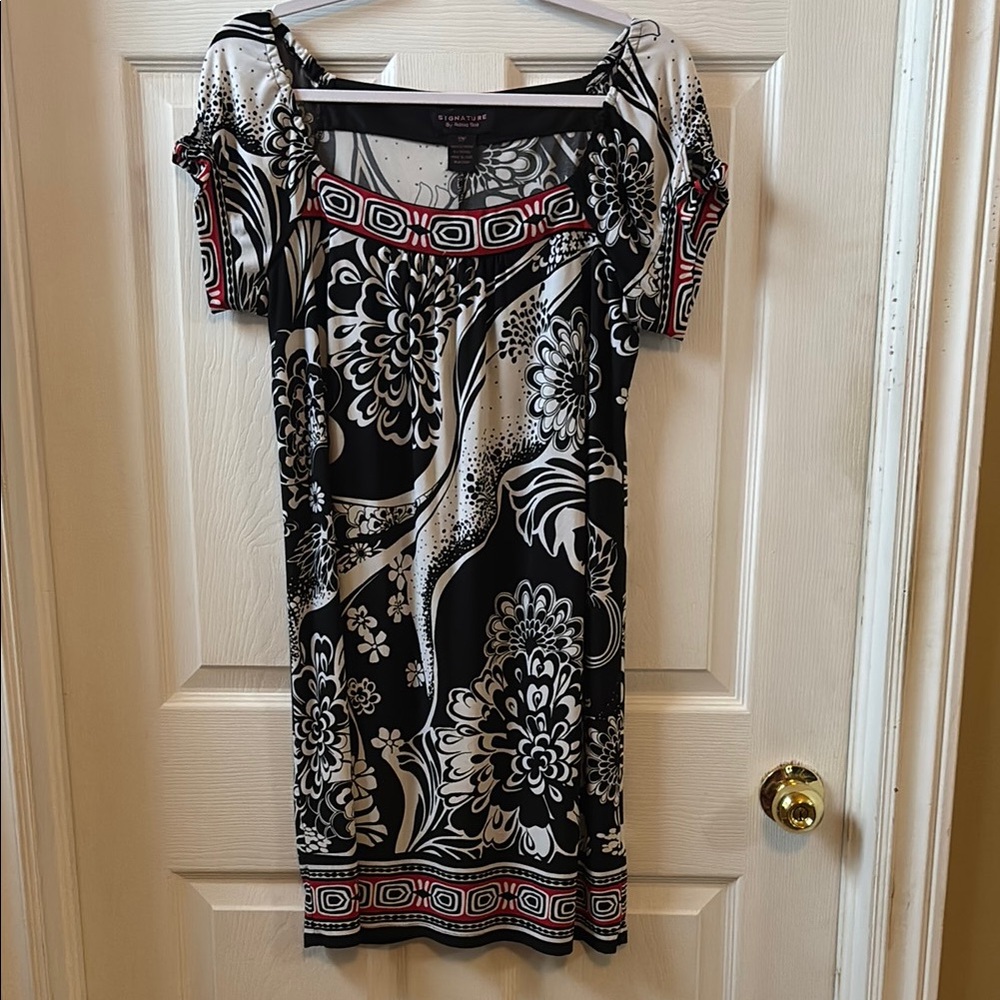 Signature by Robbie Bee Black and White Patterned Mini Dress